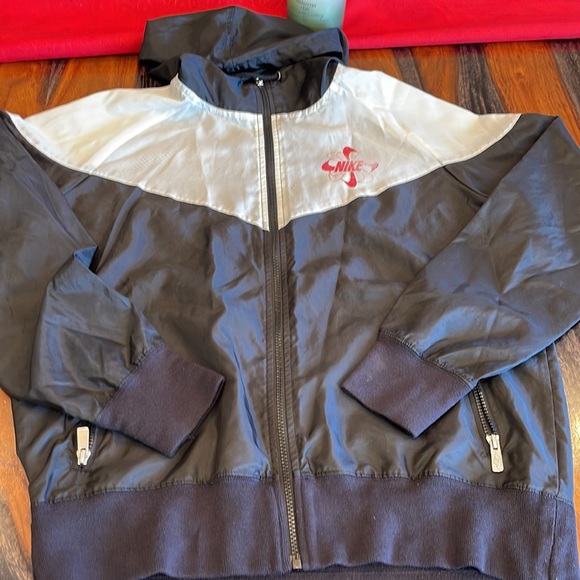 Nike Rare Track & Field Vintage Wind Breaker Hoodie. See pics for wear marks - Picture 8 of 11